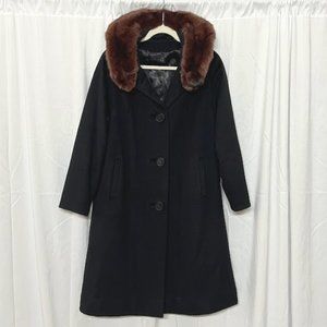 Vintage women's wool coat with fur collar, medium size